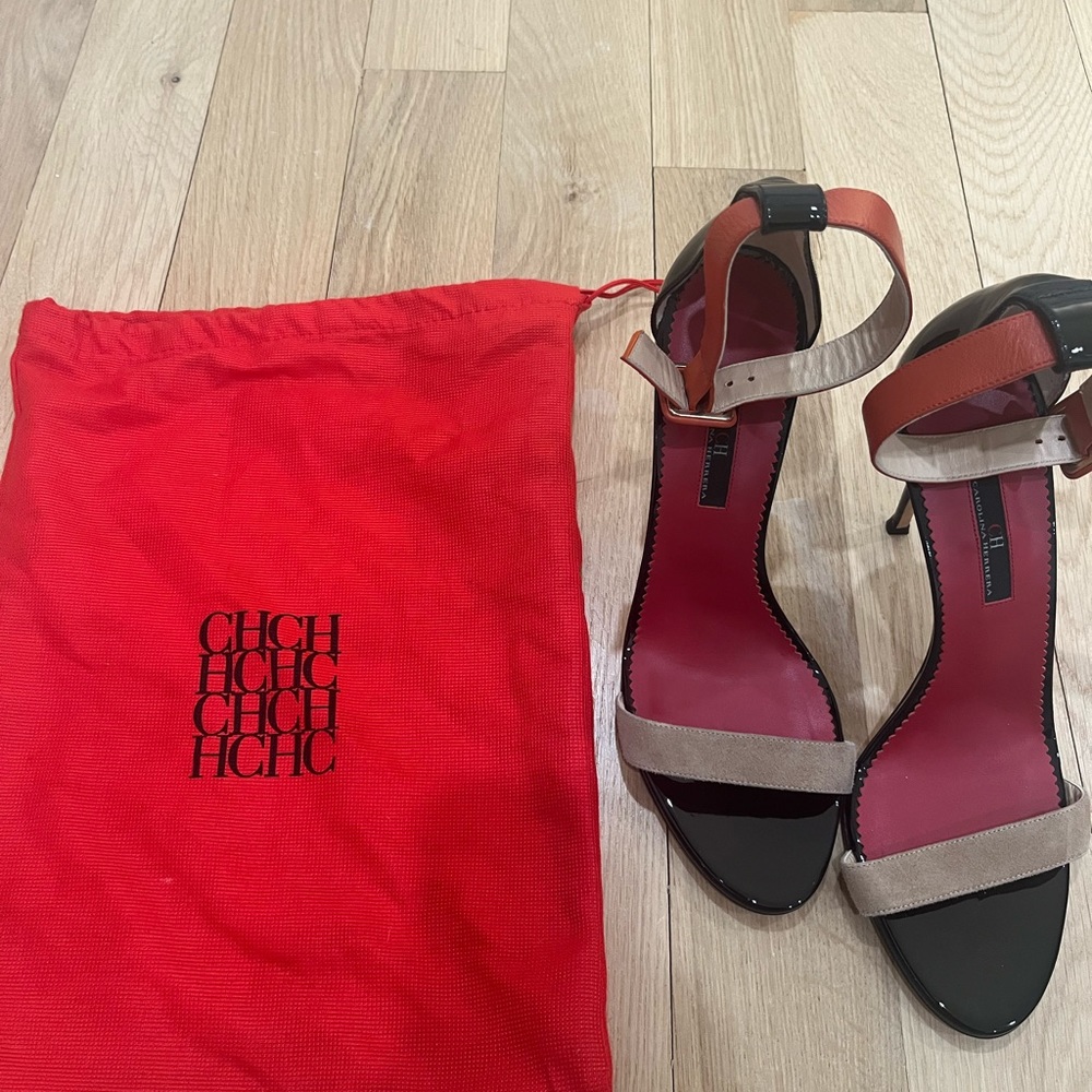 Carolina Herrera Heels - Picture 4 of 10